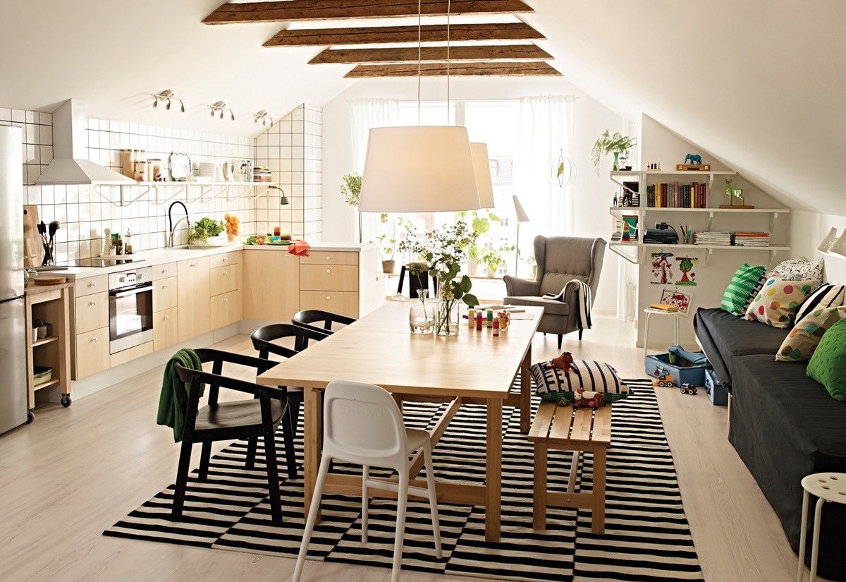 How to Choose the Perfect Upholstered Dining Chair for a Scandinavian Interior